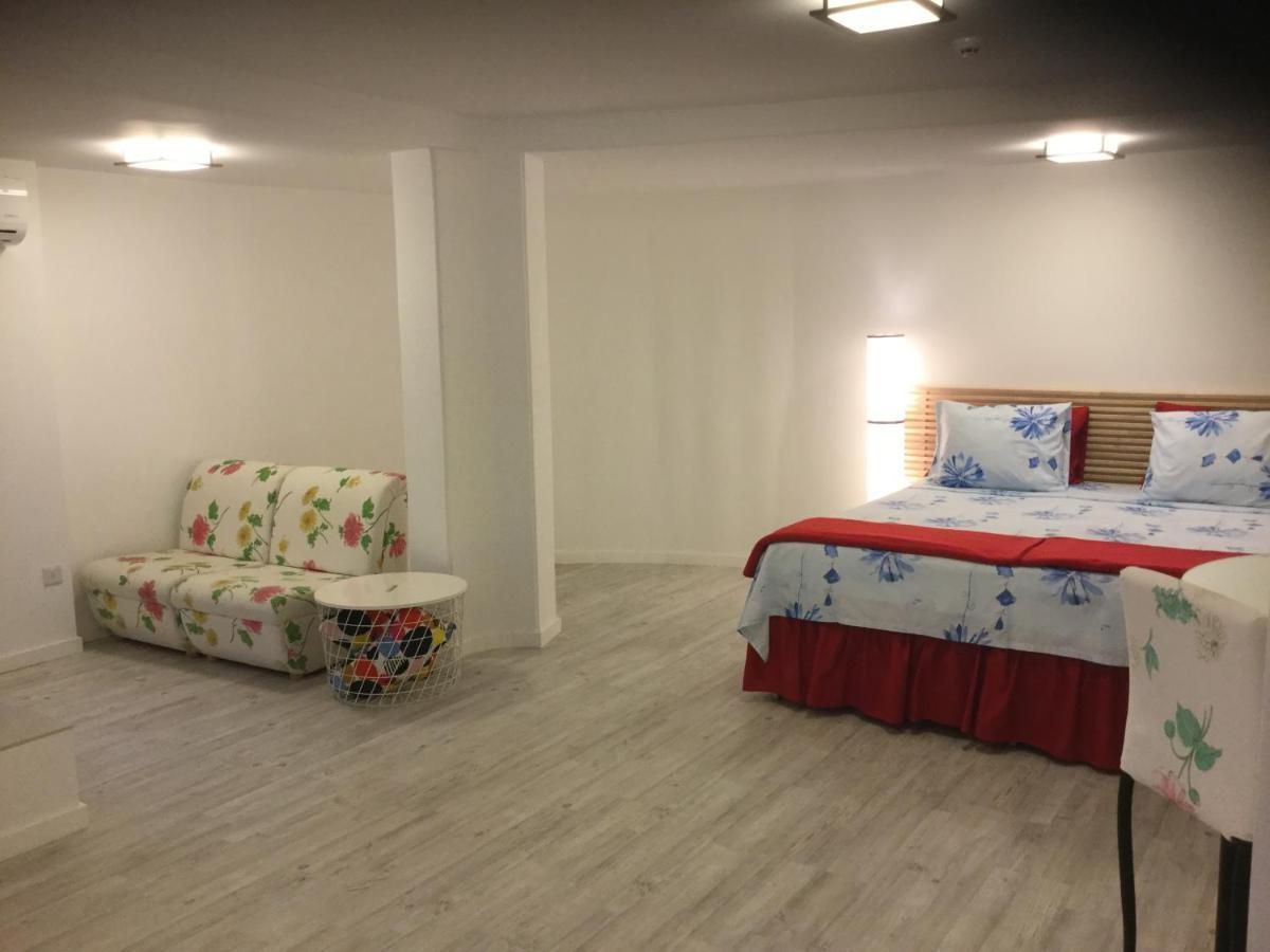 Red Cozy Stay 레메소스 외부 사진